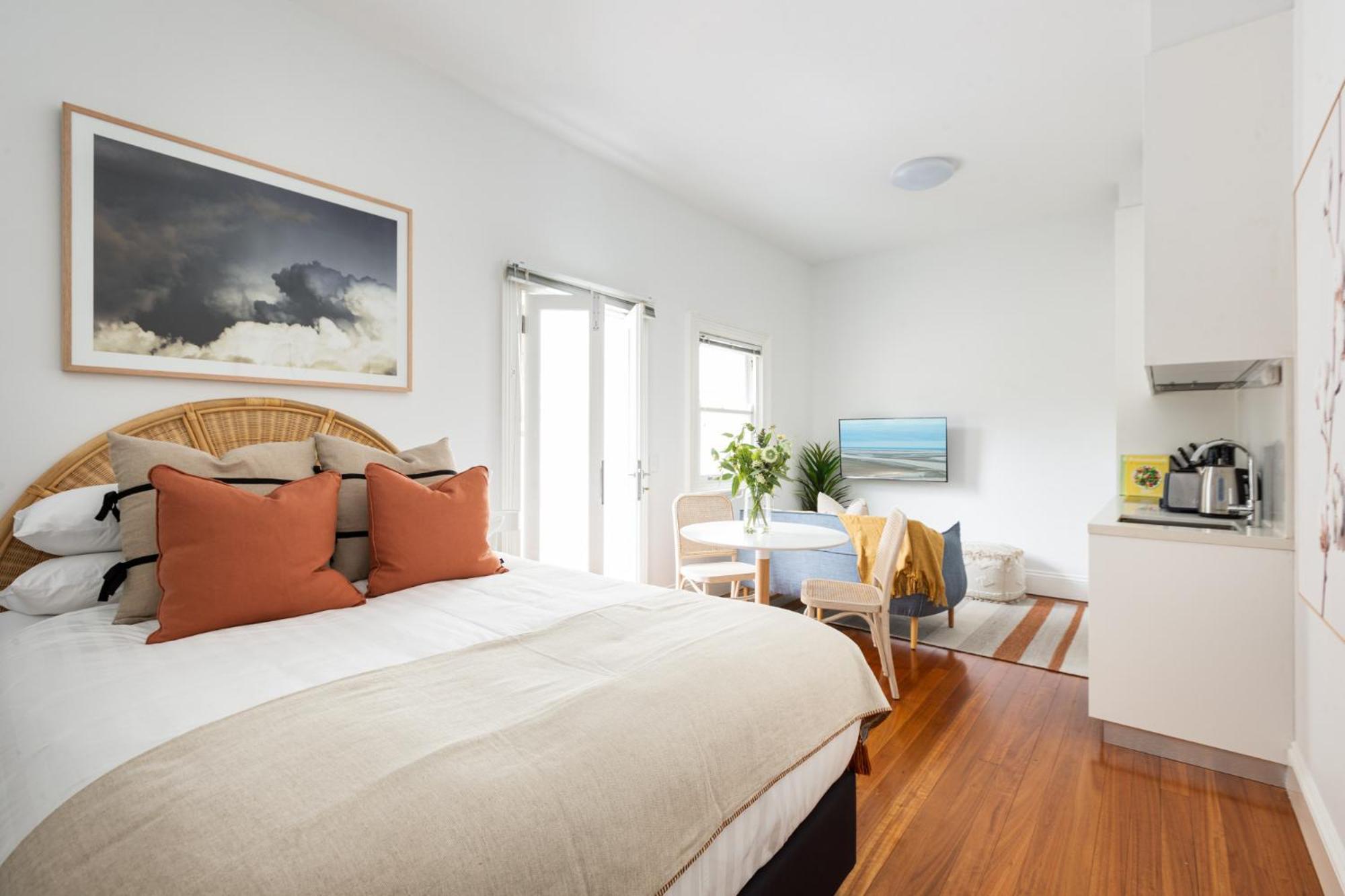 Chic With Patio 20 Min From Cbd * Sydney