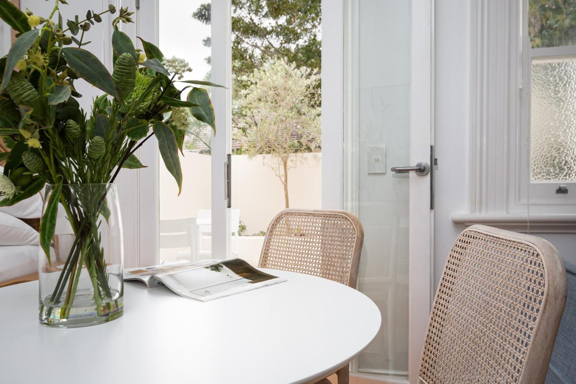 Chic With Patio 20 Min From Cbd