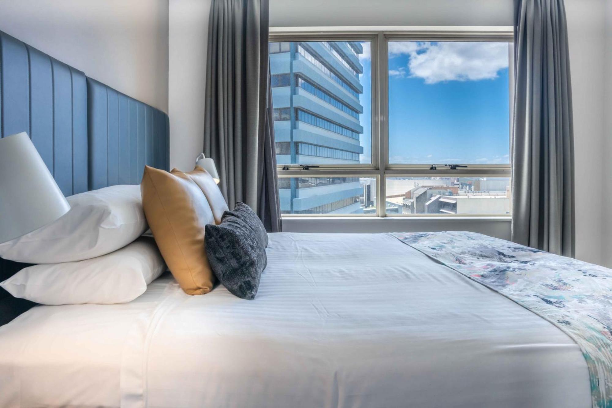 1-bed With Parking, Pool, Sauna & Gym * Sydney