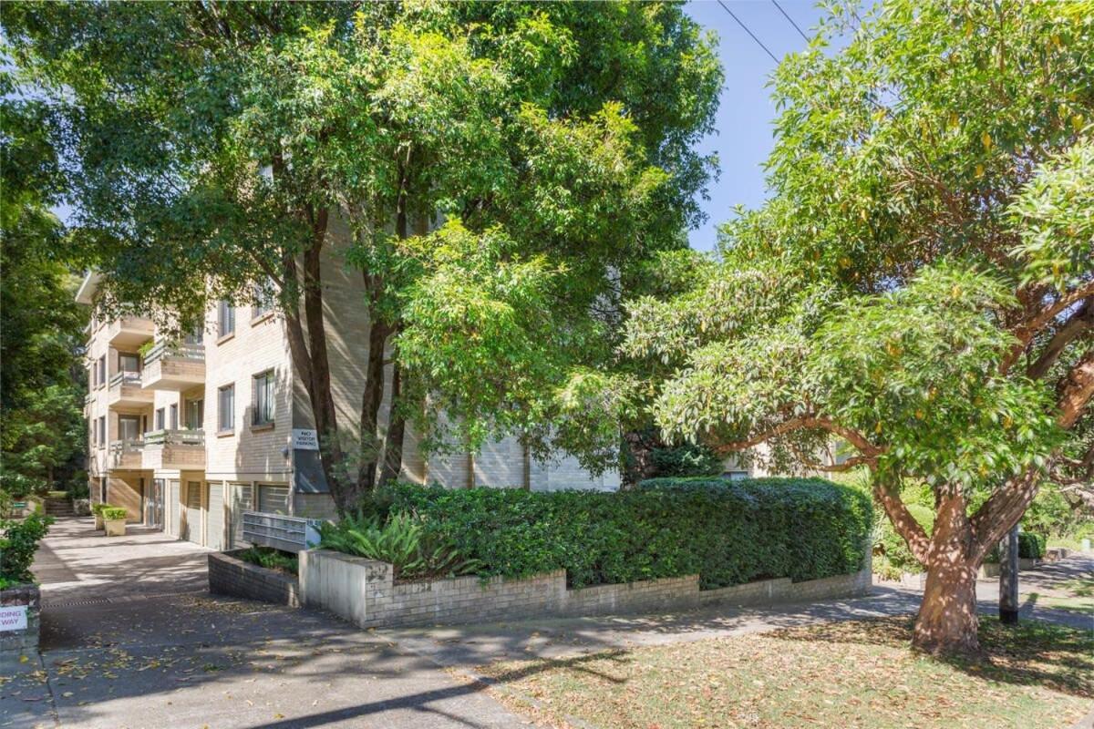 Unit With Balcony, Backyard And Parking Near Shops Duplicate Sydney