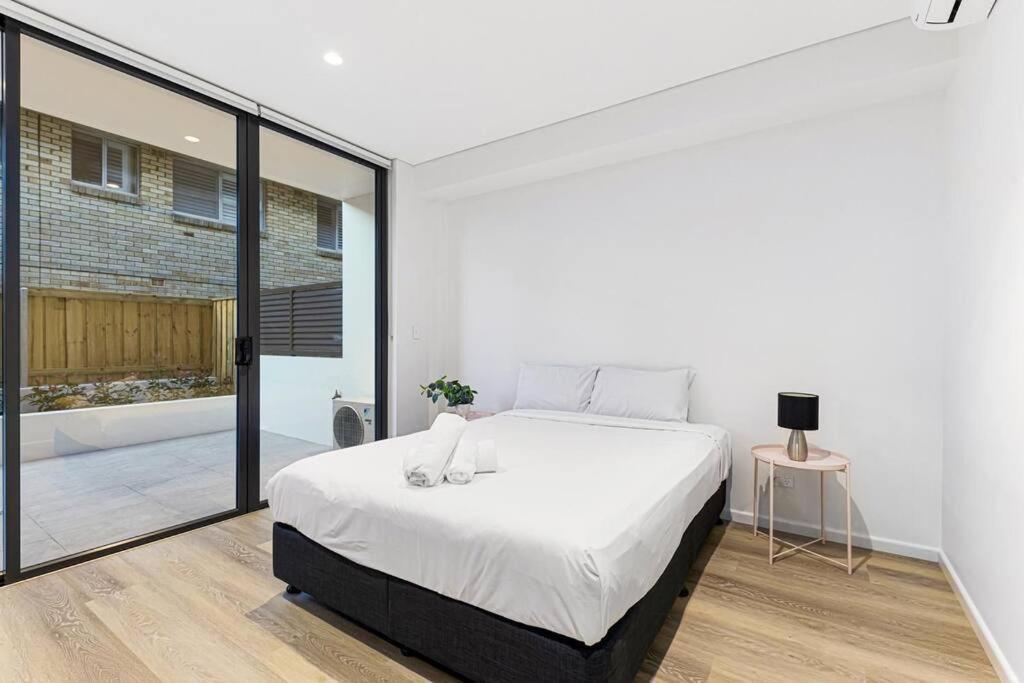 Peaceful In Summer Hill Sydney