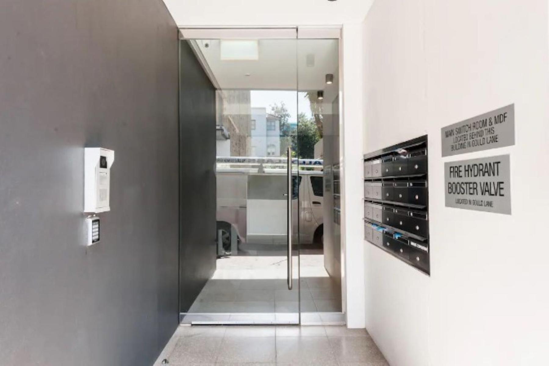 Apartment Eight Two Nine Two Iv: Bondi *