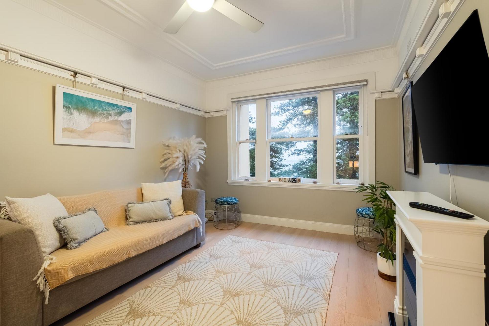 Apartment Best Location In Manly Harbour View *