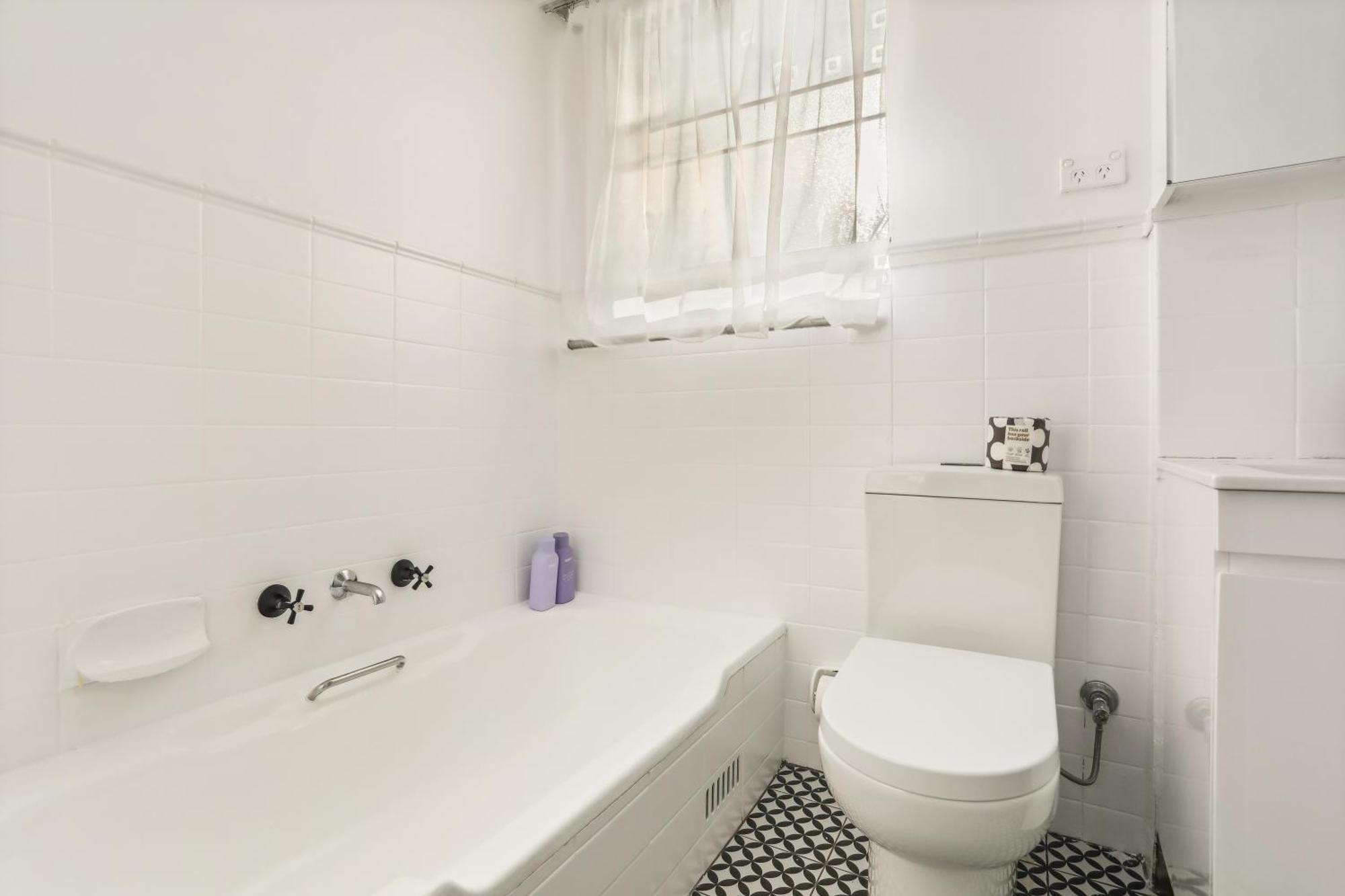 Glebe Tranquil Retreat - 2bd With Parking *