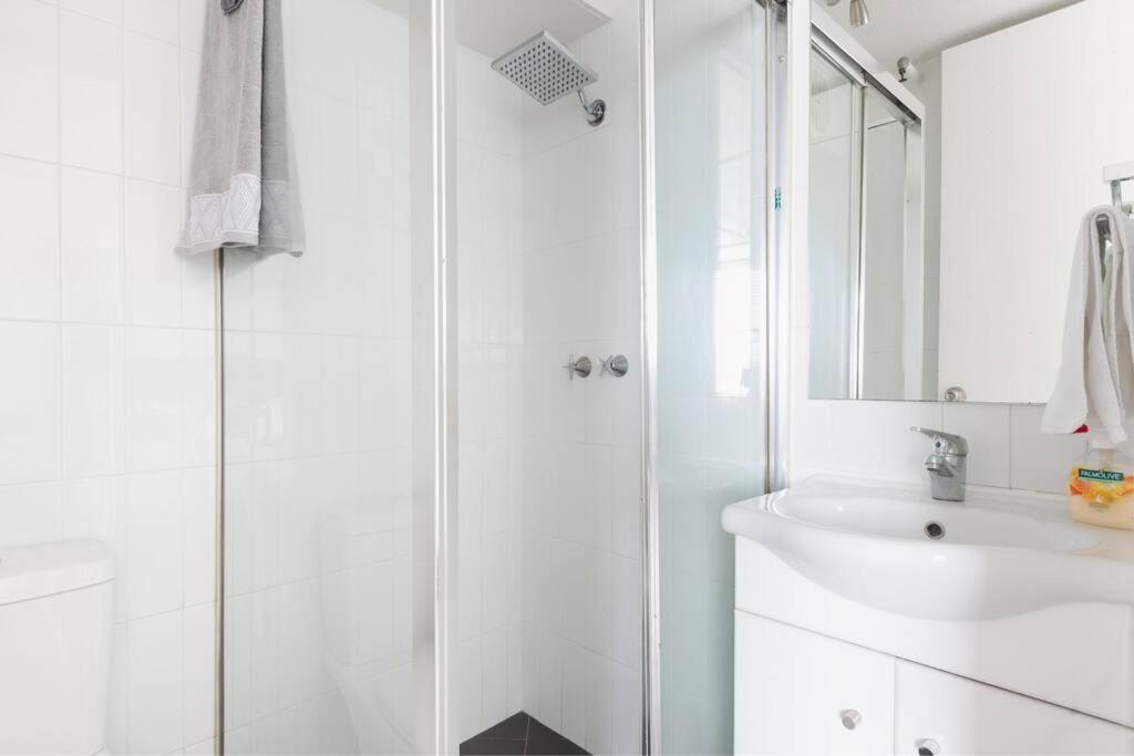 Sam's Bondi Floor - Lift, View, Pool, Secure Sydney