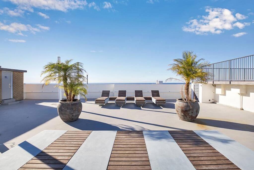 Sam's Bondi Floor - Lift, View, Pool, Secure Apartment Sydney