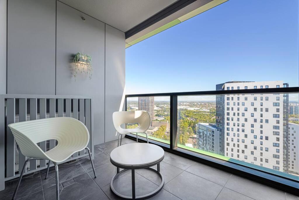 Olympic Park With View Parking Near Train * Sydney