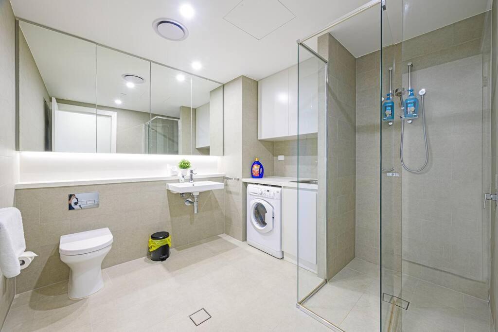 Apartment Olympic Park With View Parking Near Train Sydney