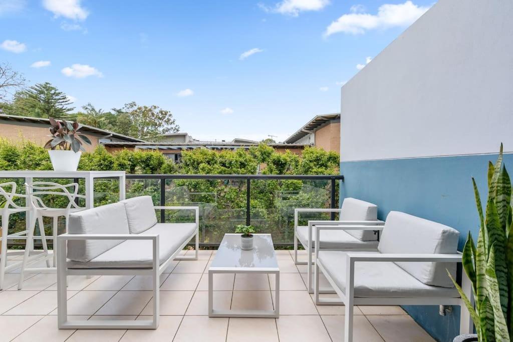 Chic Brookvale Unit-big Balcony! * Sydney