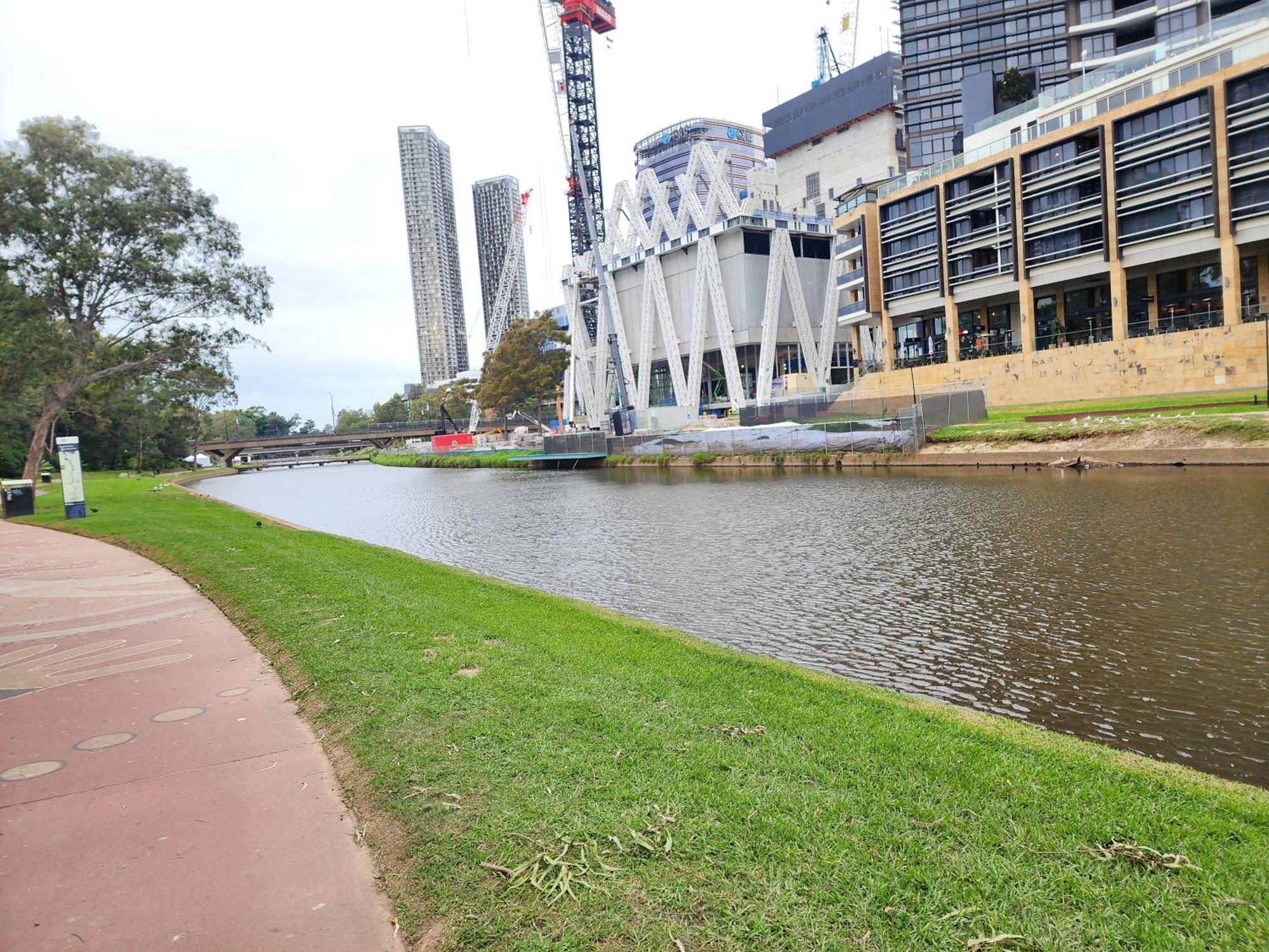Cbd Parramatta Shared Apartment, Swimming Pool And Gym,internet * Sydney