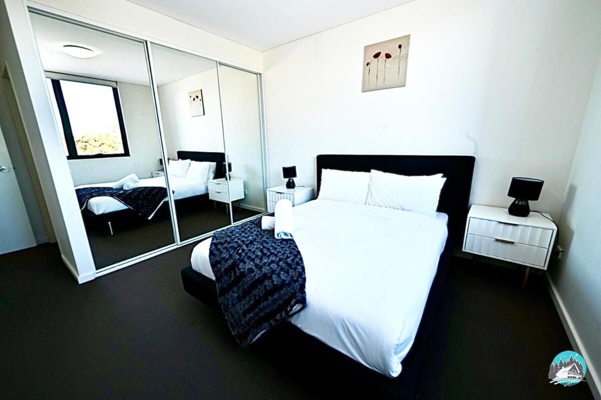 Aircabin - Canterbury - Cheerful - 2 Bed Apartment Sydney