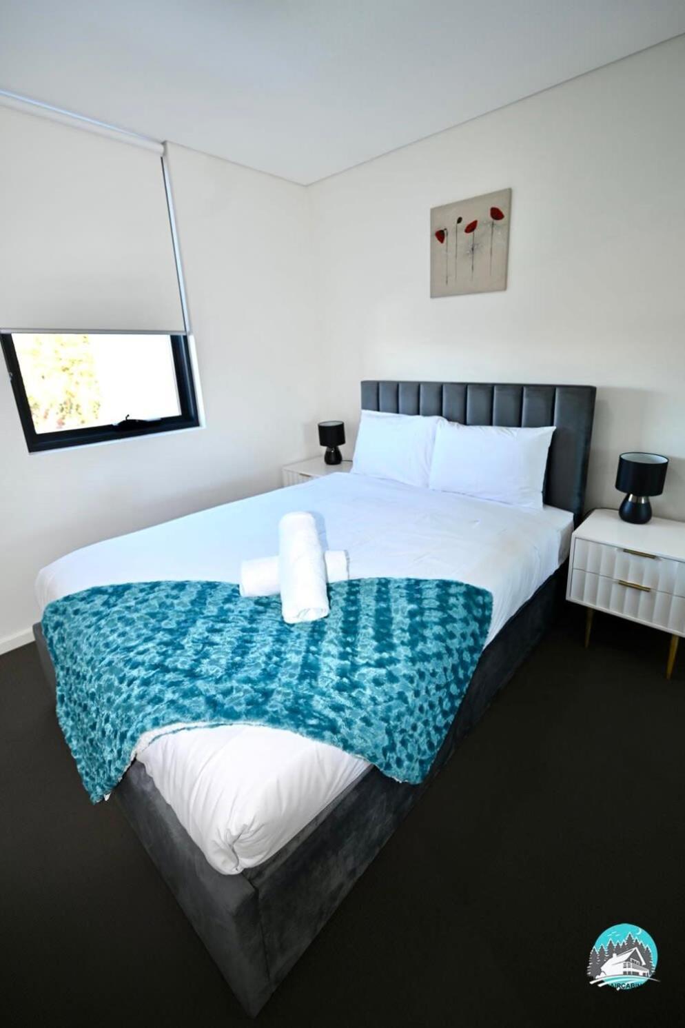 Aircabin - Canterbury - Cheerful - 2 Bed Apartment Sydney