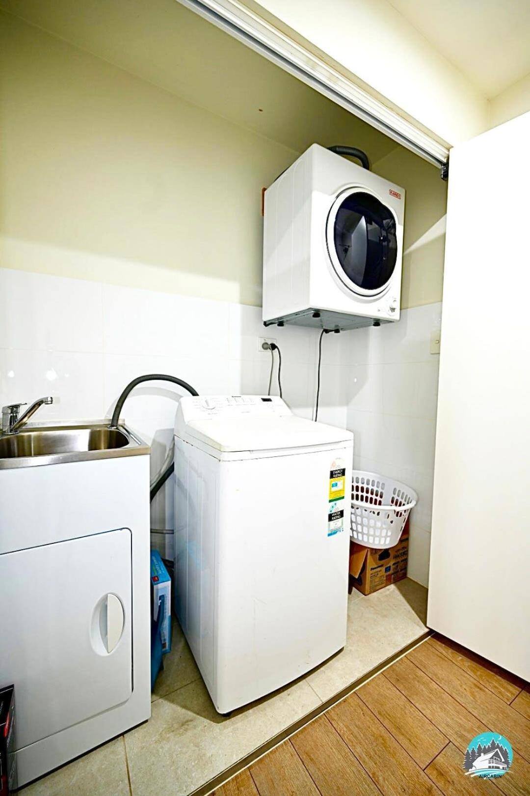 Apartment Aircabin - Canterbury - Cheerful - 2 Bed