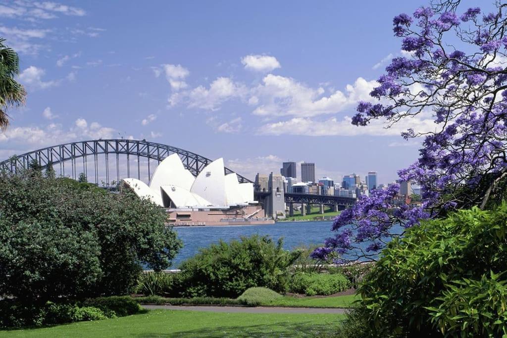 By Barangaroo Reserve Apartment *