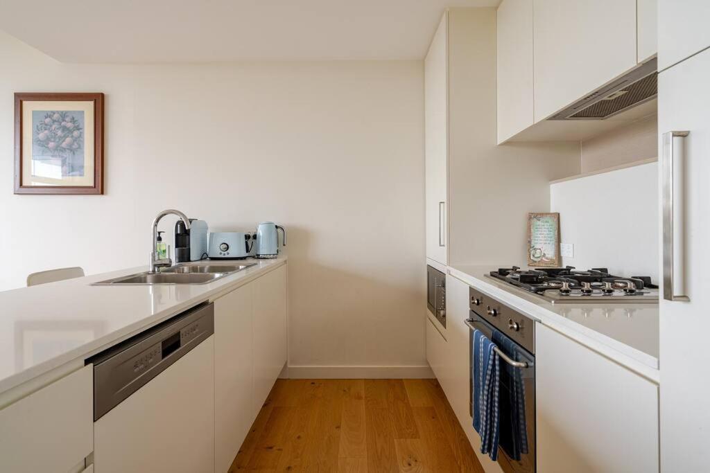 Macquarie Park Paradise-city View