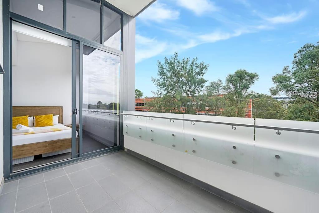 Modern 1b1b With Free Pool&gym *