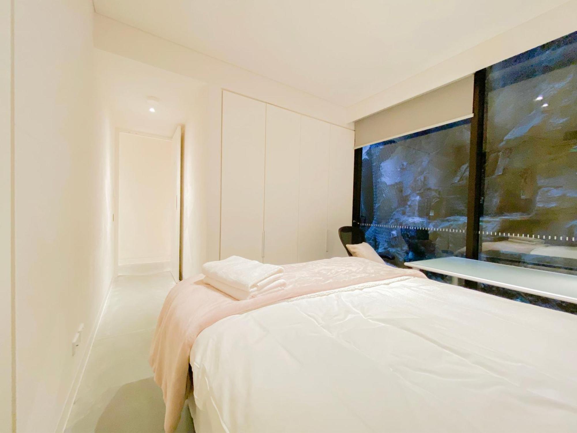 Pyrmont Air-con *
