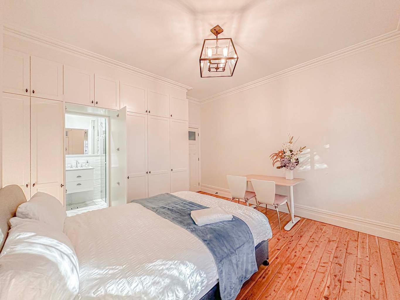 Homestay Kent St *