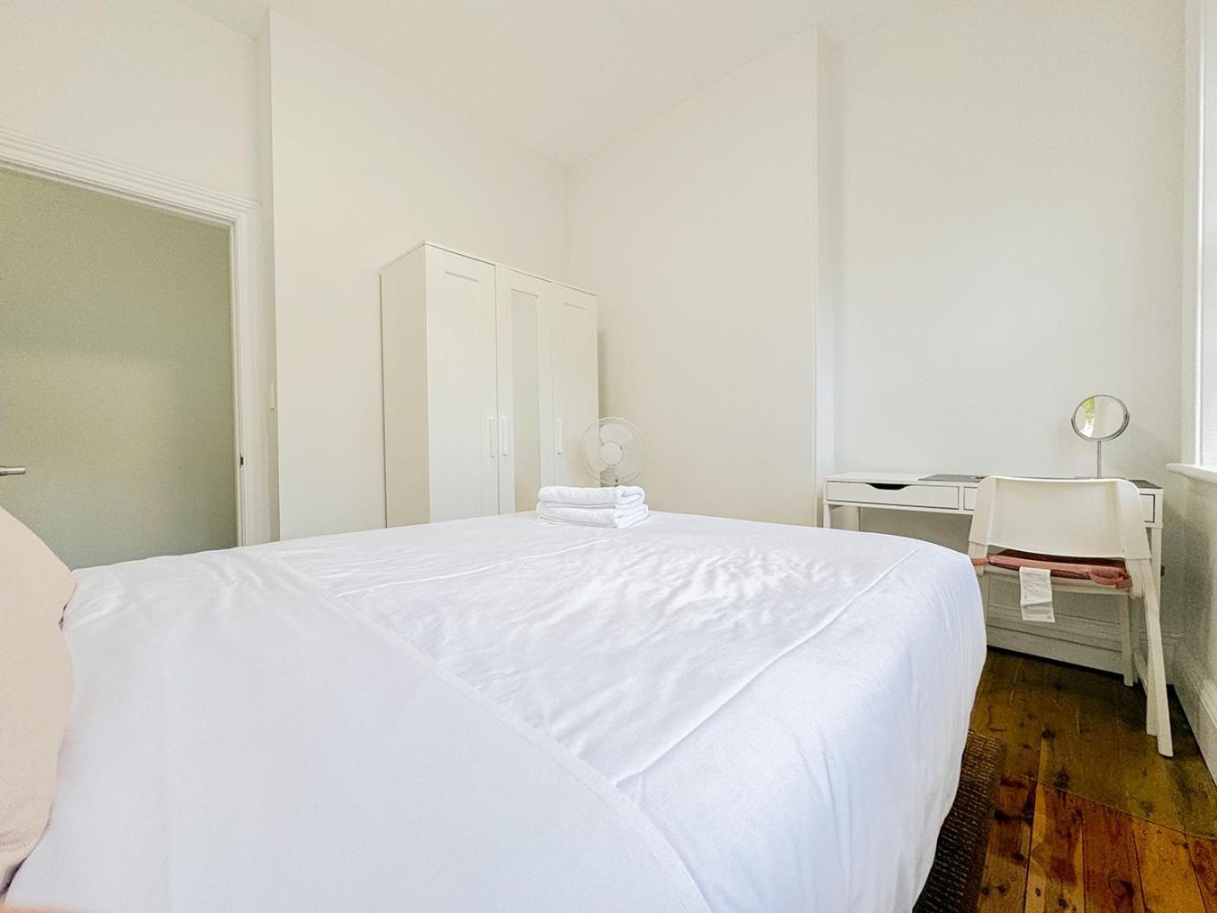 Millers Point Waterview Homestay Sydney