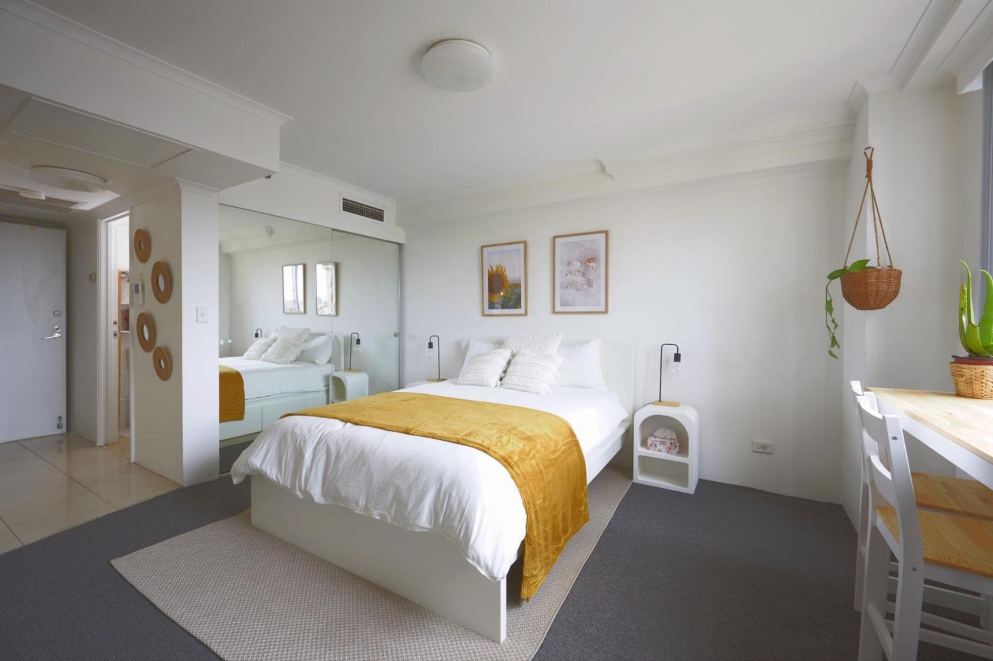 Stylish High-rise In Heart Of Apartment Sydney