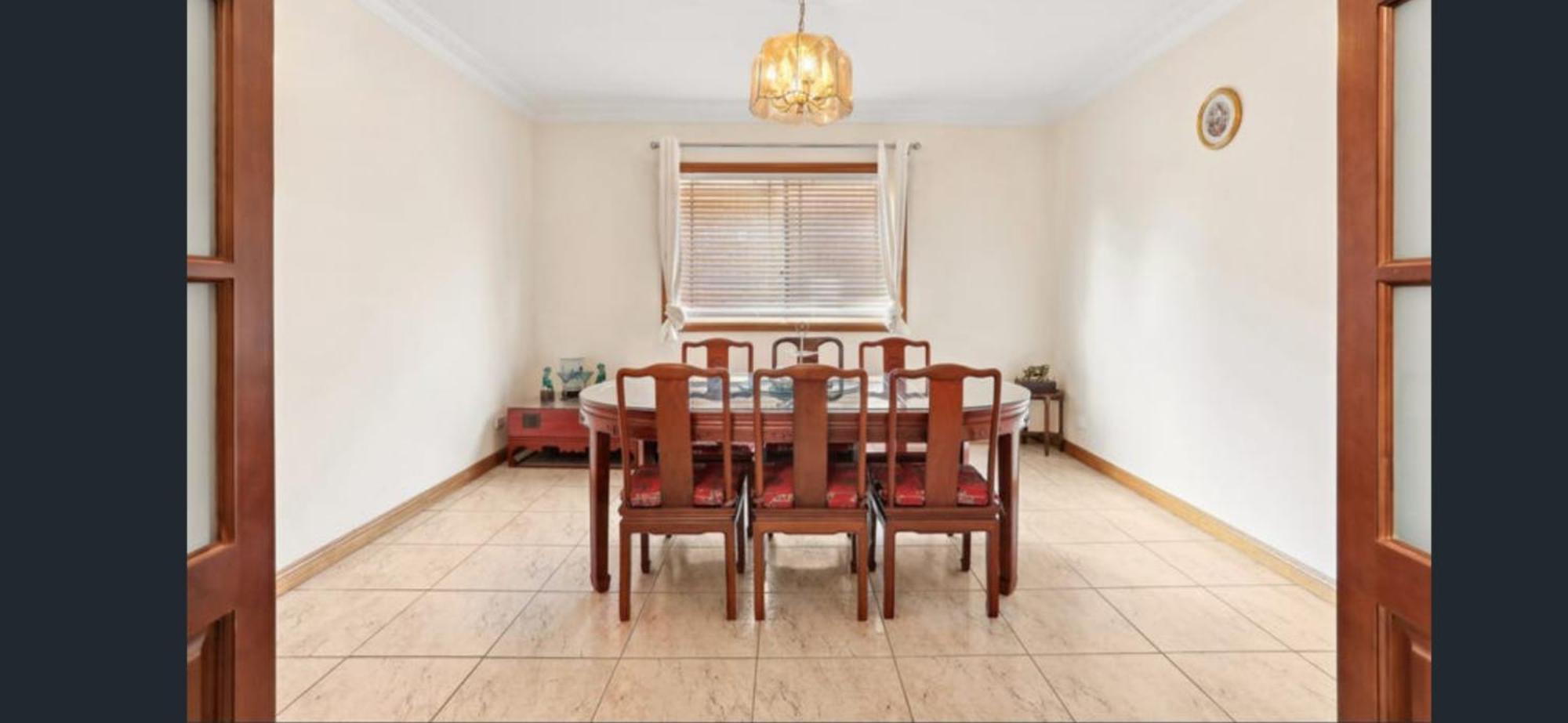Luxury Next To Parks Shops Villa