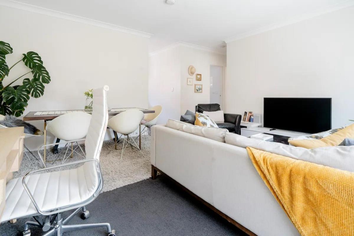Hospedagem domiciliar Lovely Bedroom In Eastern Suburbs *