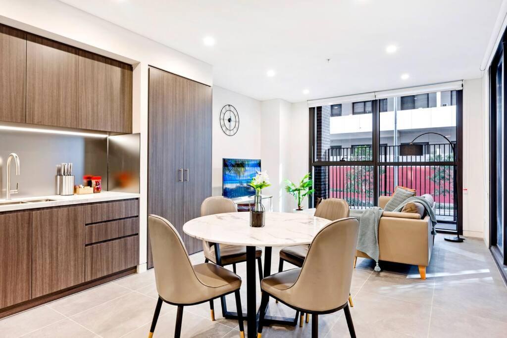 Comfy 1 Bedroom Homebush Apartamento Sidney