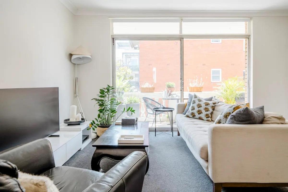 Lovely Bedroom In Eastern Suburbs Sidney