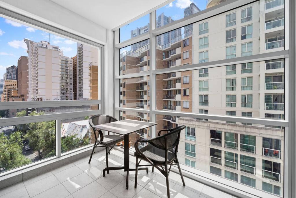 Vibrant 2bd Hideaway - 1 Bd Converted From A Study * Sydney