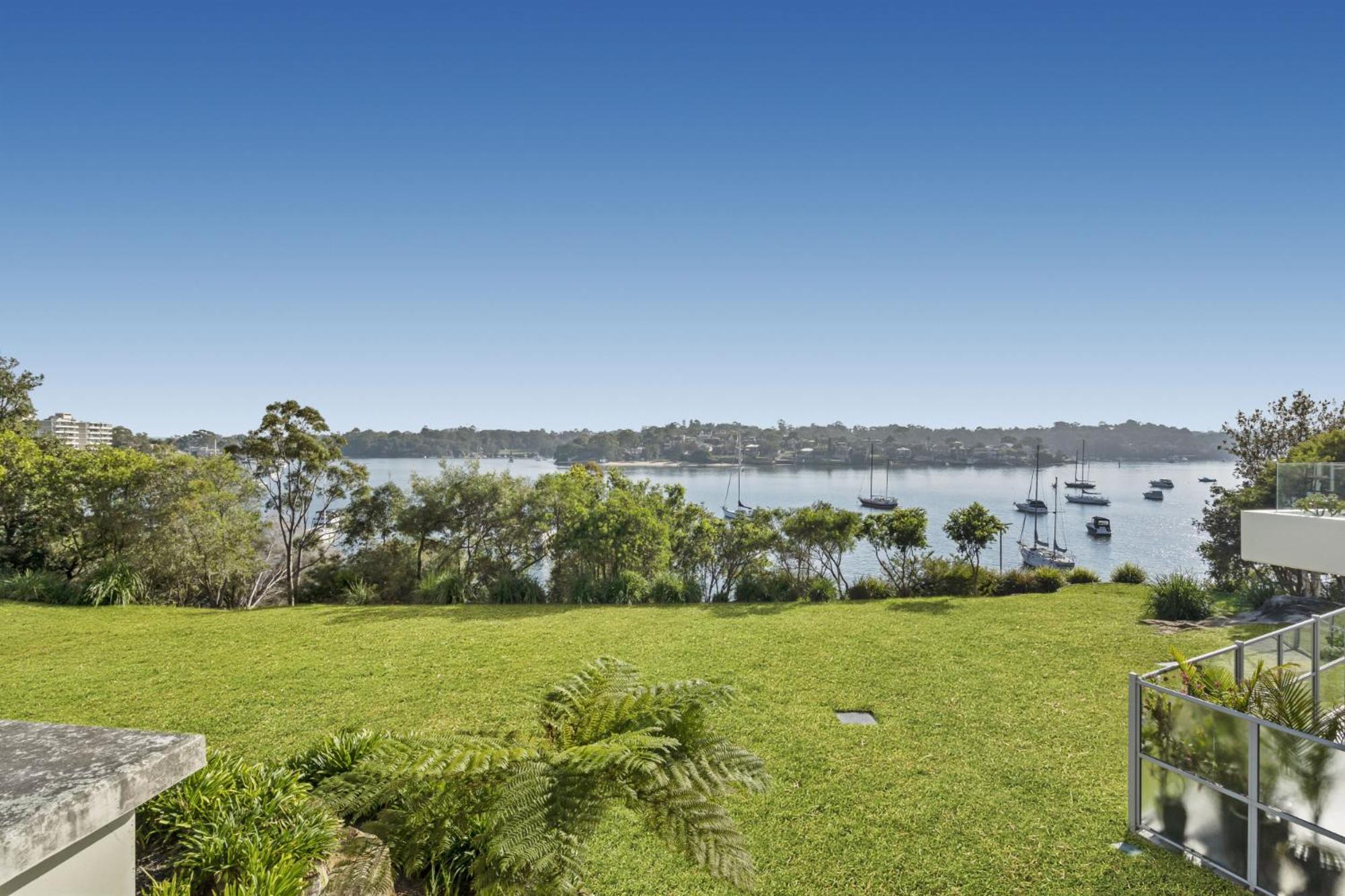 Gorgeous 2-bed Unit Near Riverside Parks *