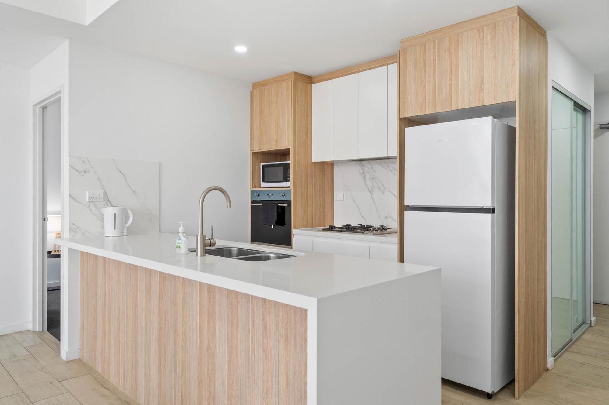02p Bright 2bedroom Abnb Style Nr Westfield With Free Parking *