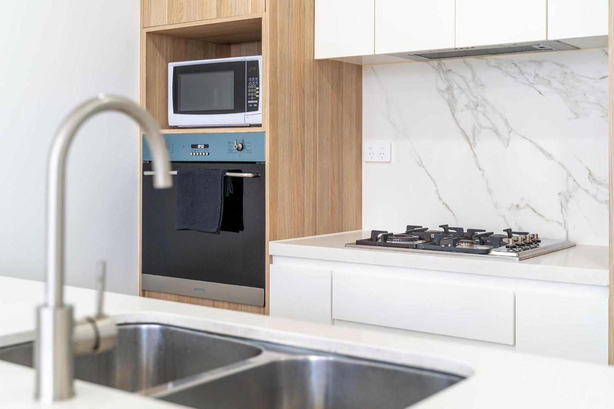 Apartment 02p Bright 2bedroom Abnb Style Nr Westfield With Free Parking *