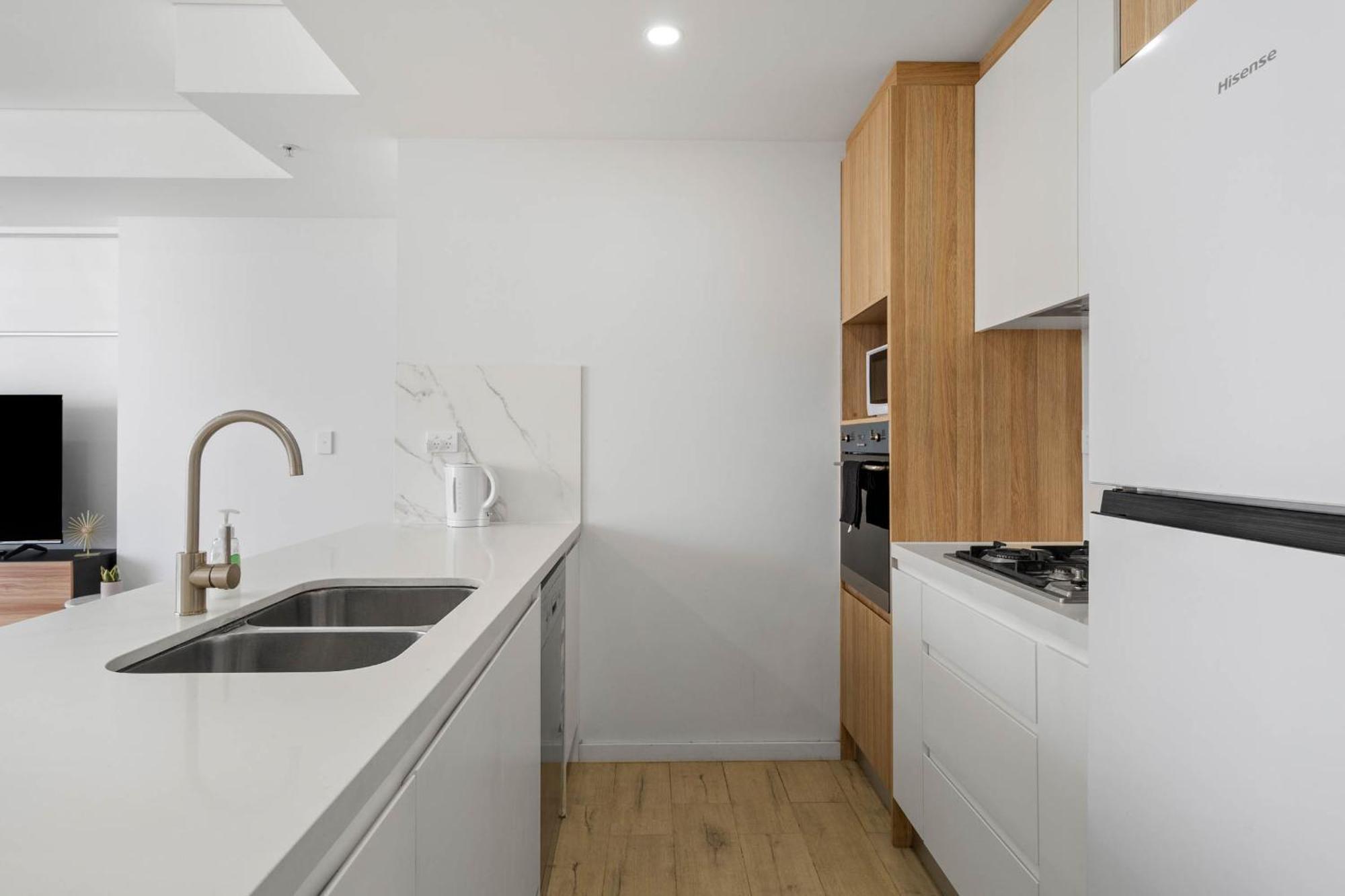 02p Bright 2bedroom Abnb Style Nr Westfield With Free Parking