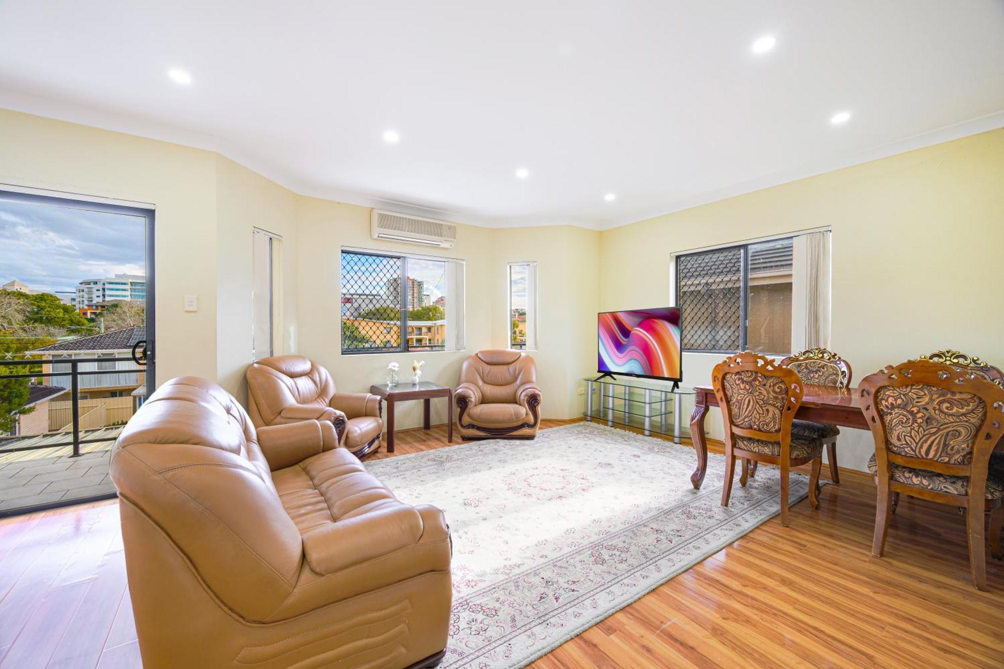 Hurstville Centre 2-level Large House Sydney