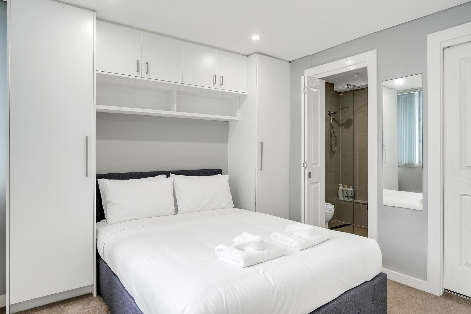 Bright 1 Bedroom Unit In The Heart Of Manly Apartment