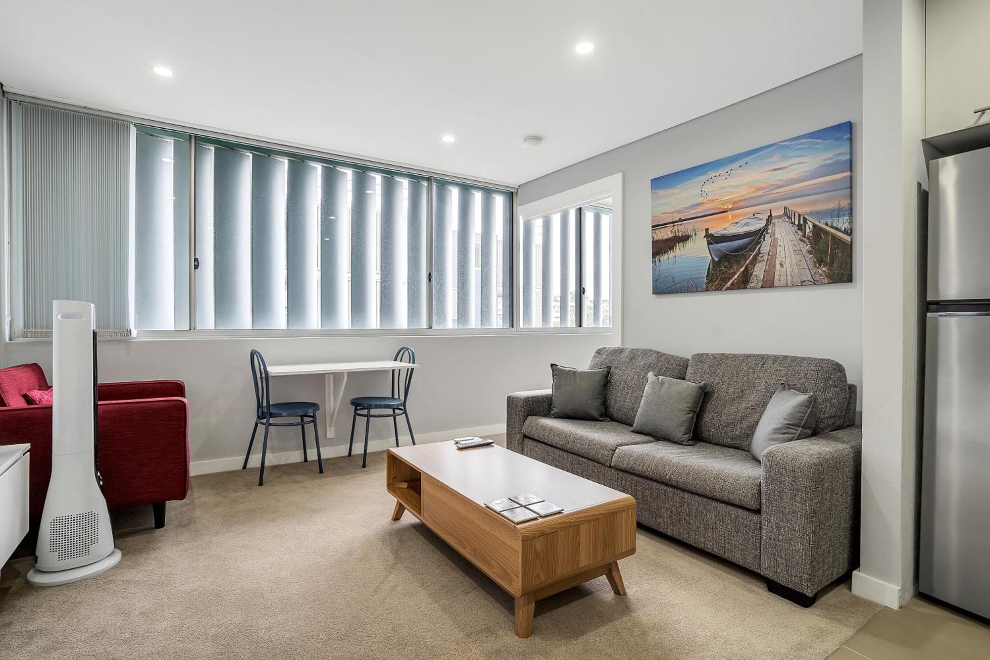 Bright 1 Bedroom Unit In The Heart Of Manly Apartment