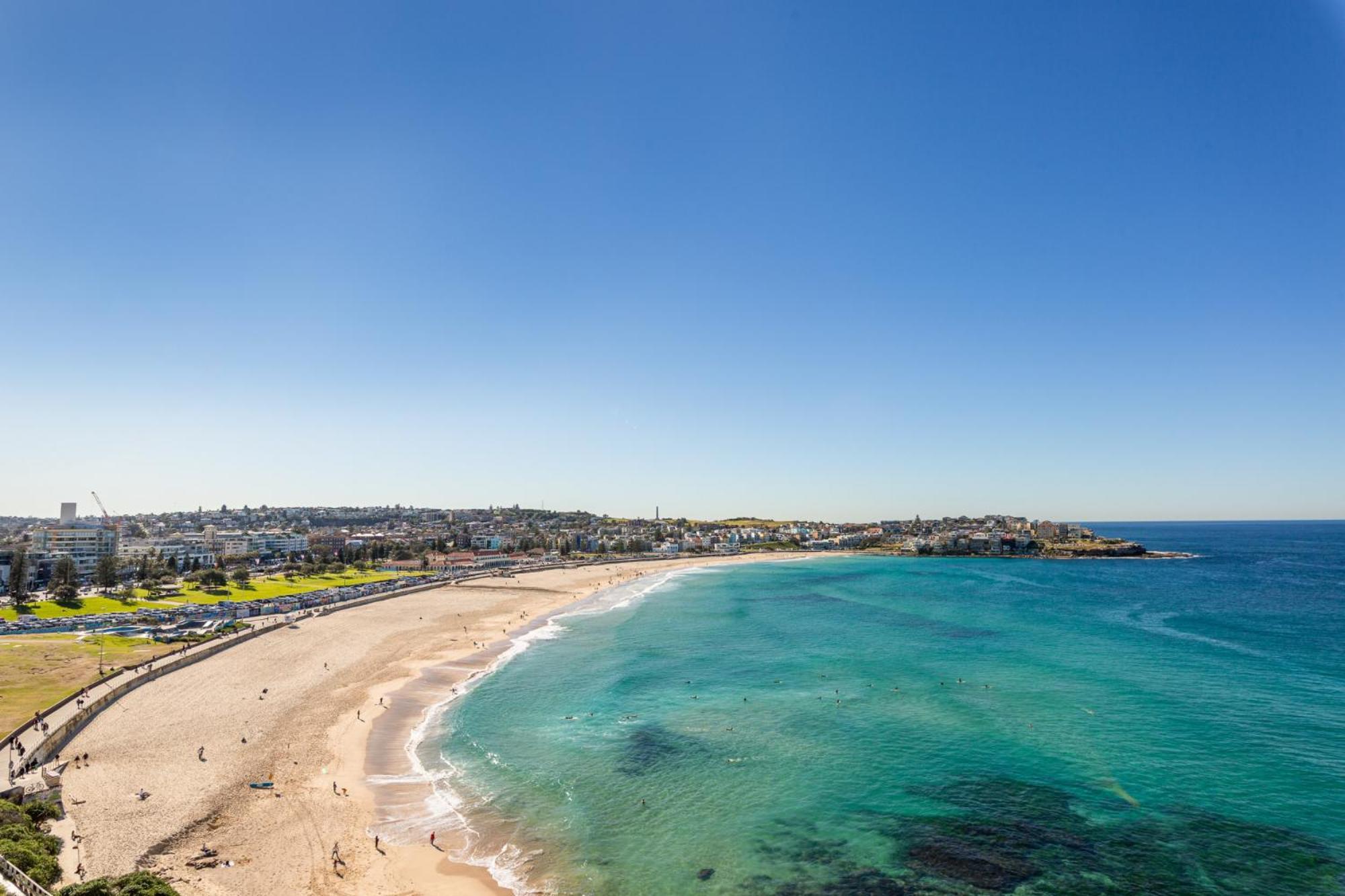 Beachside 1-bed With Courtyard In Bondi Apartment