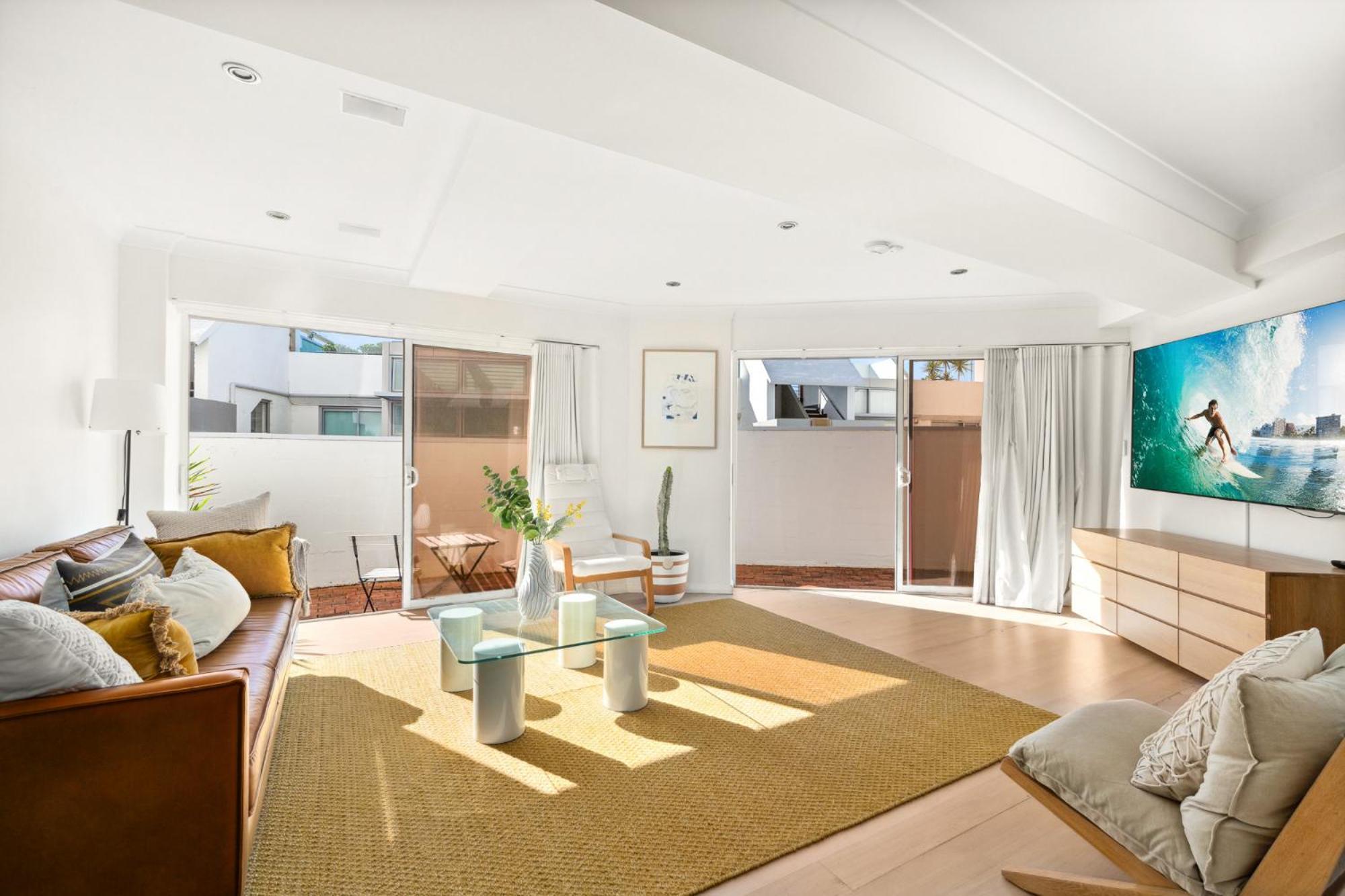 Beachside 1-bed With Courtyard In Bondi *