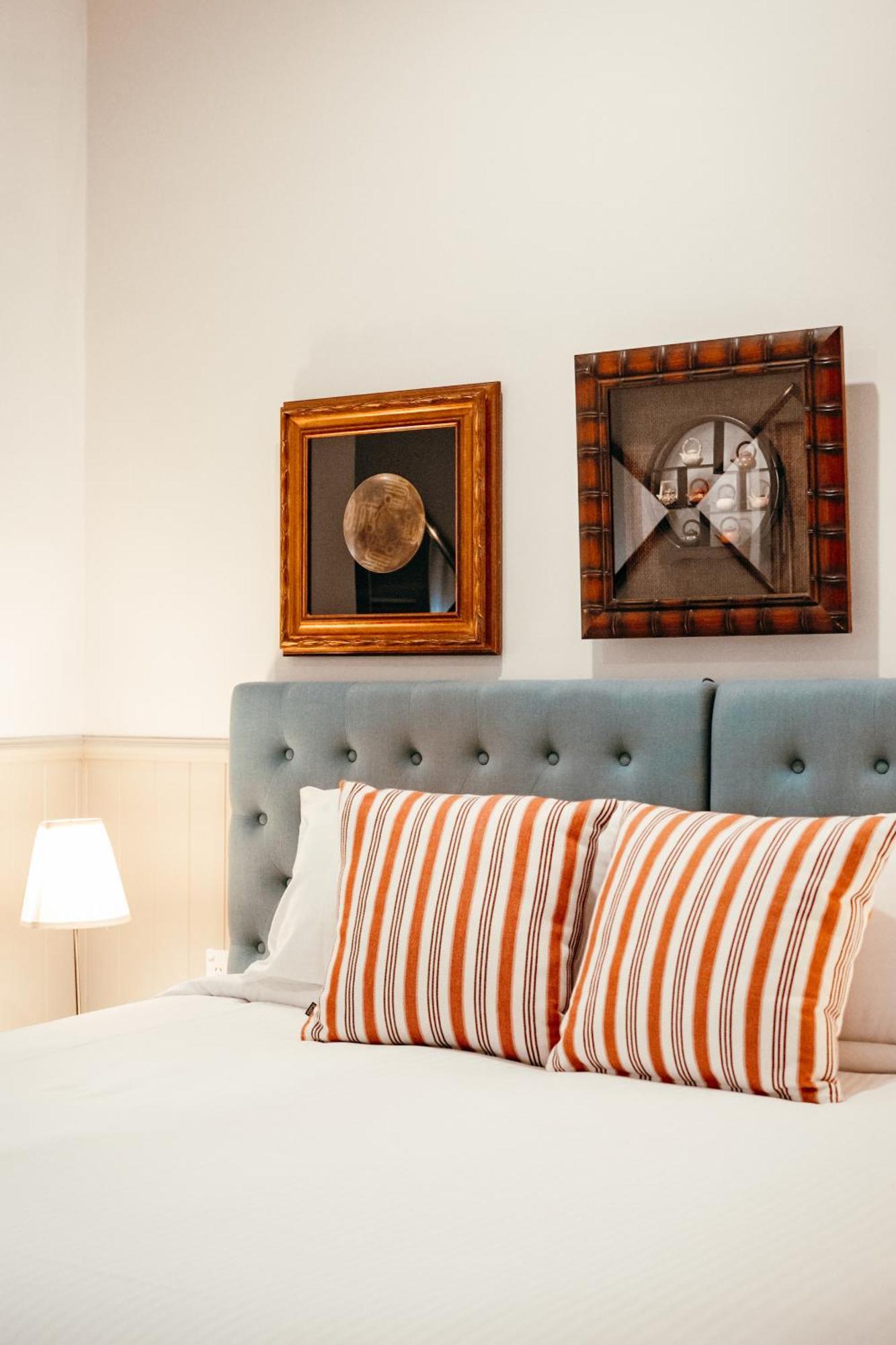 Cremorne Point Manor Guest house