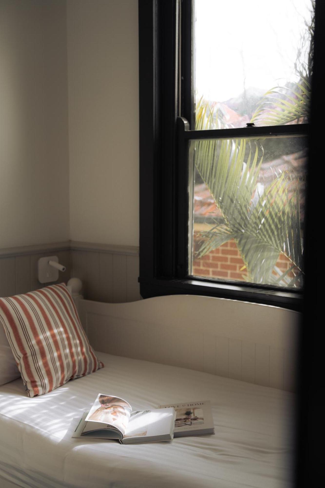 Cremorne Point Manor Guest house 4*