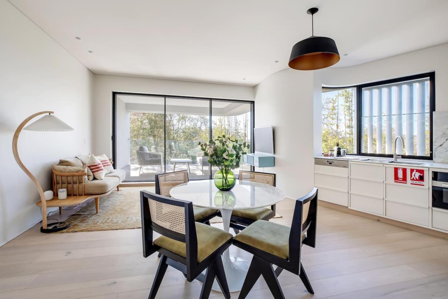 Apartment The Grove - Explore Harbourside Living Sydney