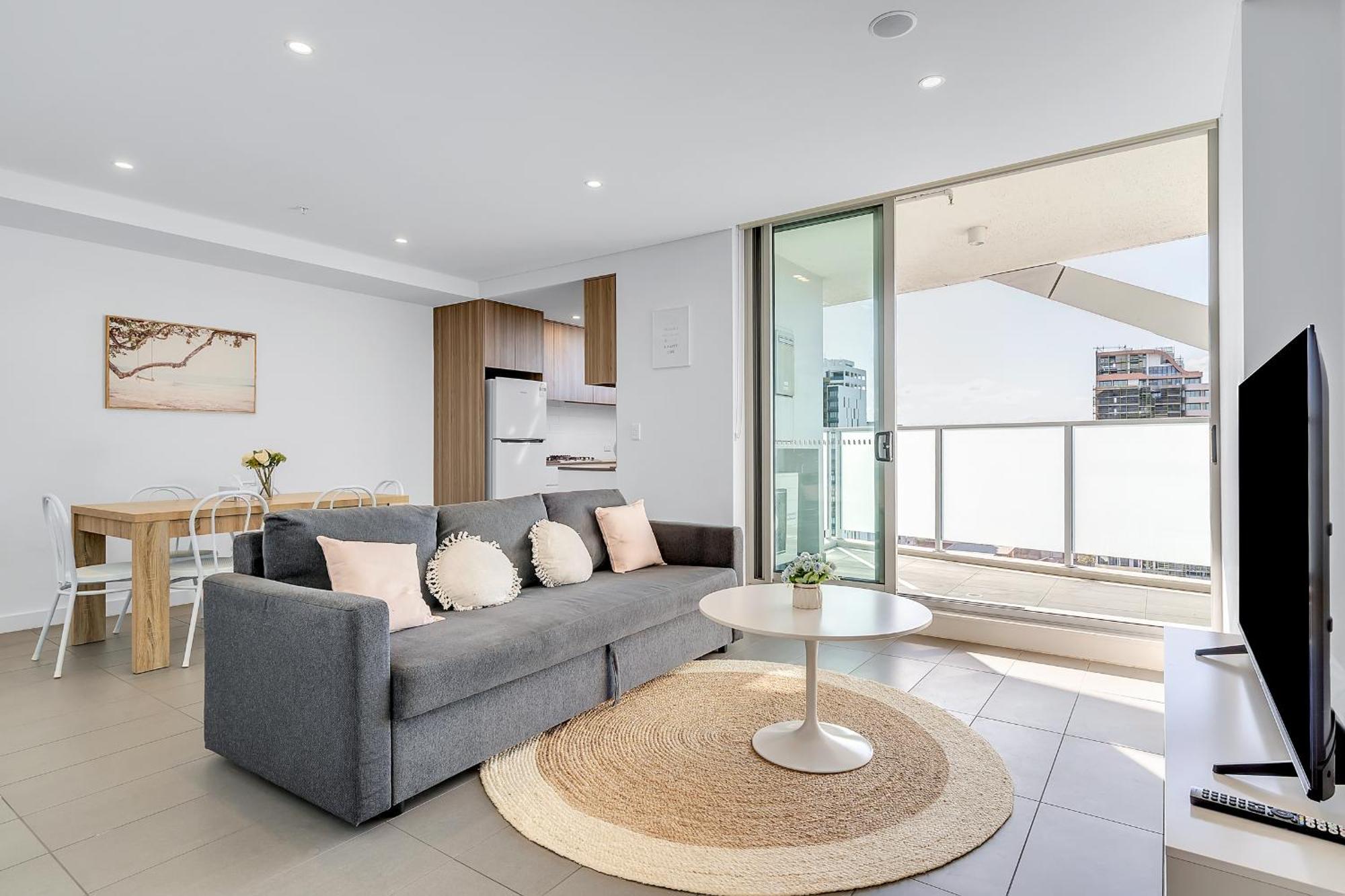 Apartment 301b View 2bedroom Abnb Style Nr Plaza And Train With 2 Free Parking *