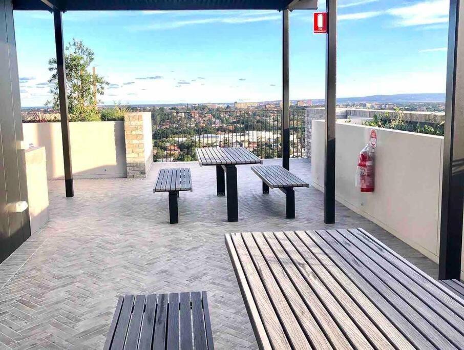Wow New Gorgeous 2 Bed 2 Bath Parking Apartamento Sidney