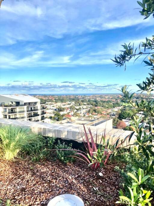 Wow New Gorgeous 2 Bed 2 Bath Parking Apartamento Sidney