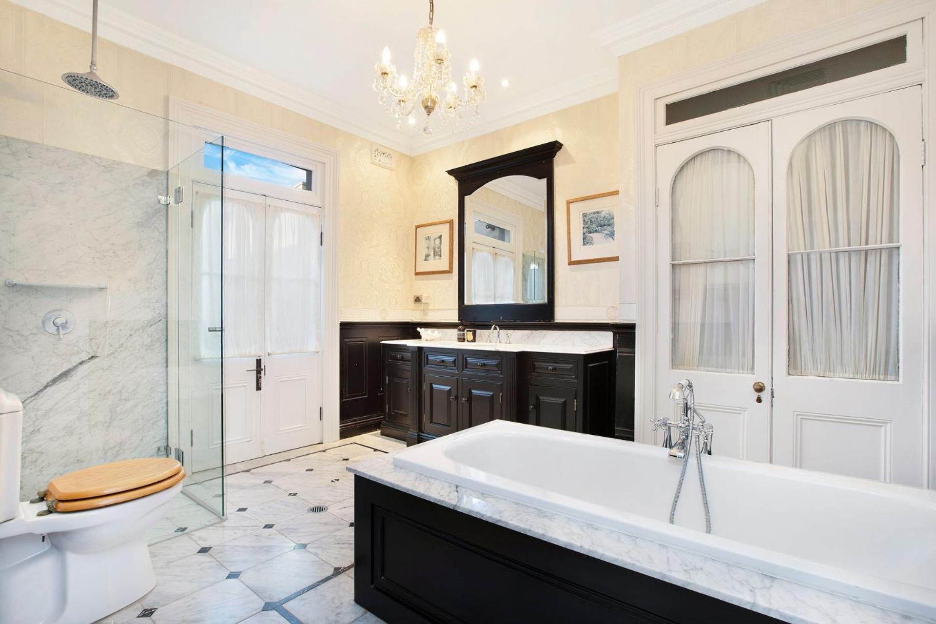 Opulent Paddington Ih