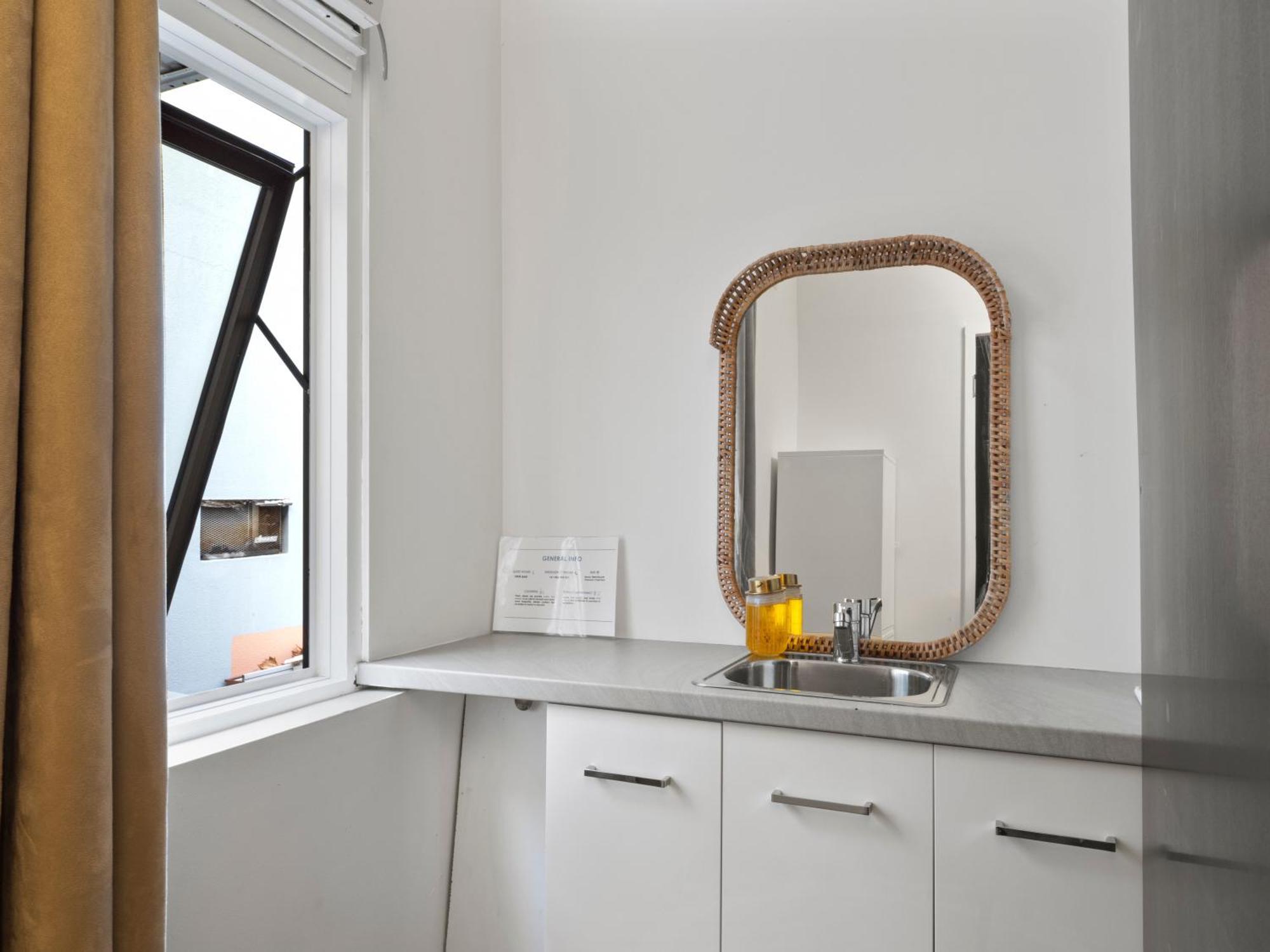 Hostel Azzurro Pod - *