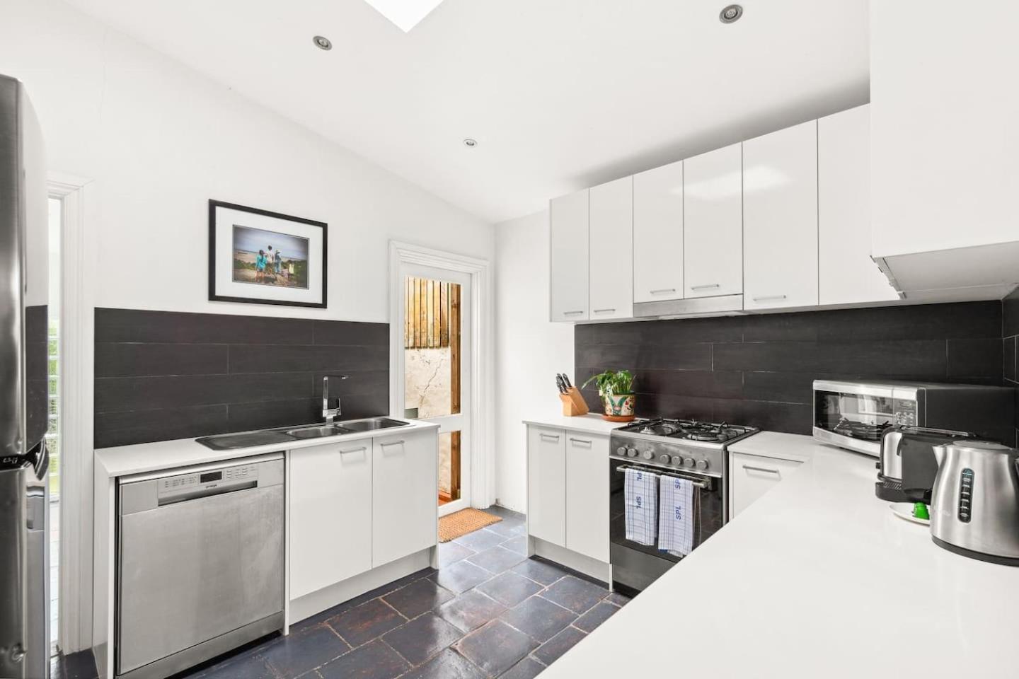 'the Buckland Terrace' Timeless Inner-city Treasure