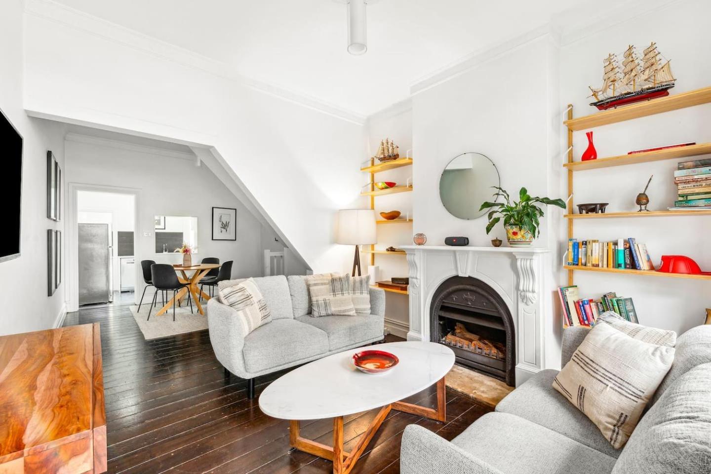 Holiday home 'the Buckland Terrace' Timeless Inner-city Treasure
