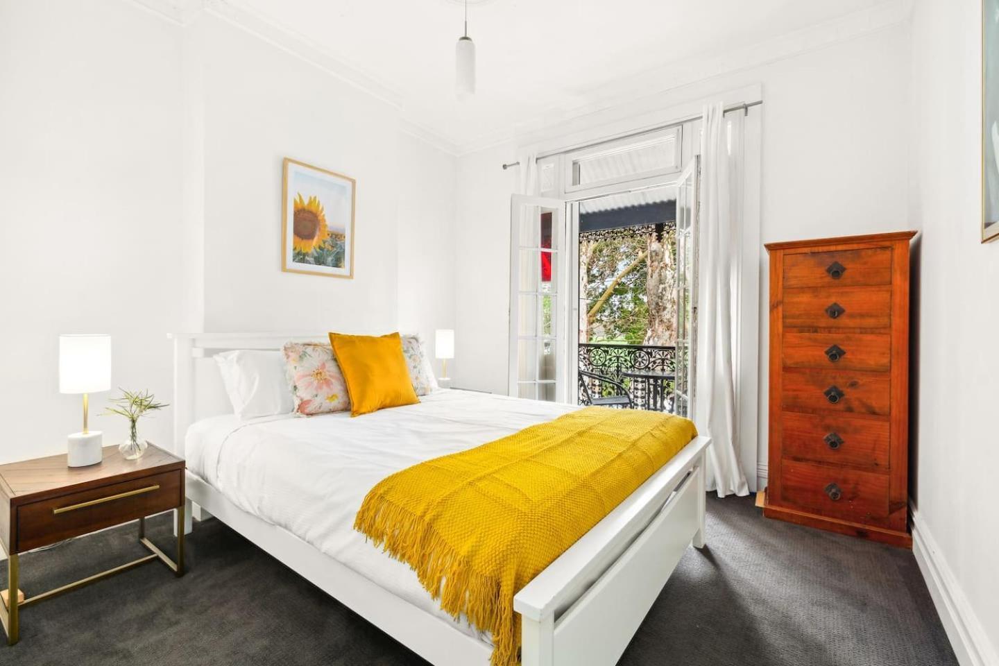 Holiday home 'the Buckland Terrace' Timeless Inner-city Treasure