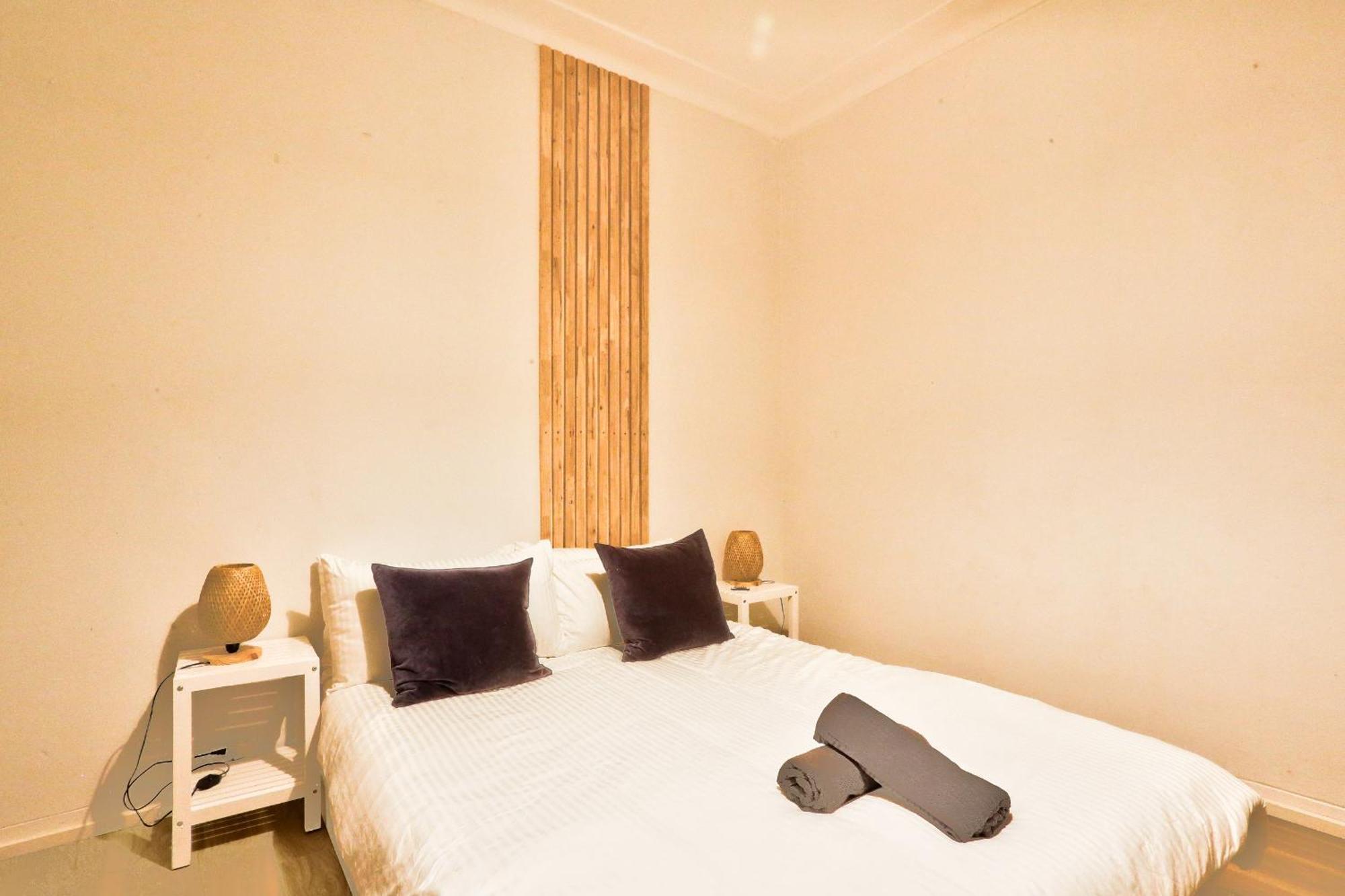 Close To 2 Bedroom House Surry Hills *